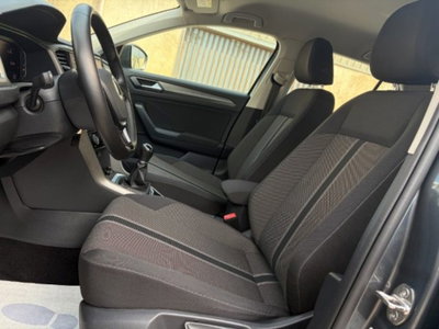 Volkswagen T-Roc 2.0 tdi Style 115cv (11)
