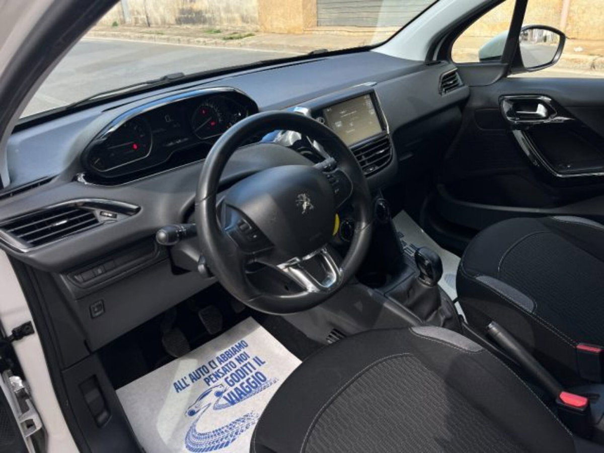 Peugeot 208 82 5 porte Allure (19)