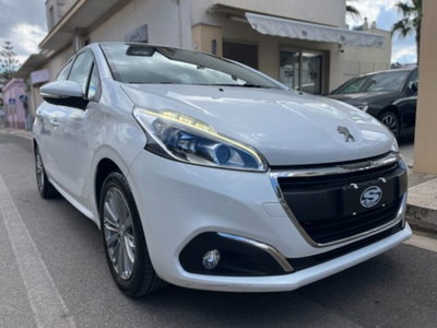 Peugeot 208 82 5 porte Allure (2)