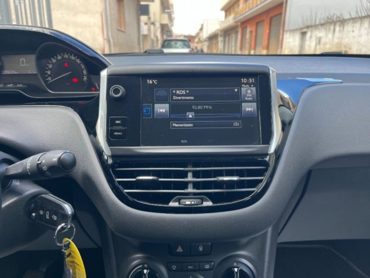 Peugeot 208 82 5 porte Allure (20)