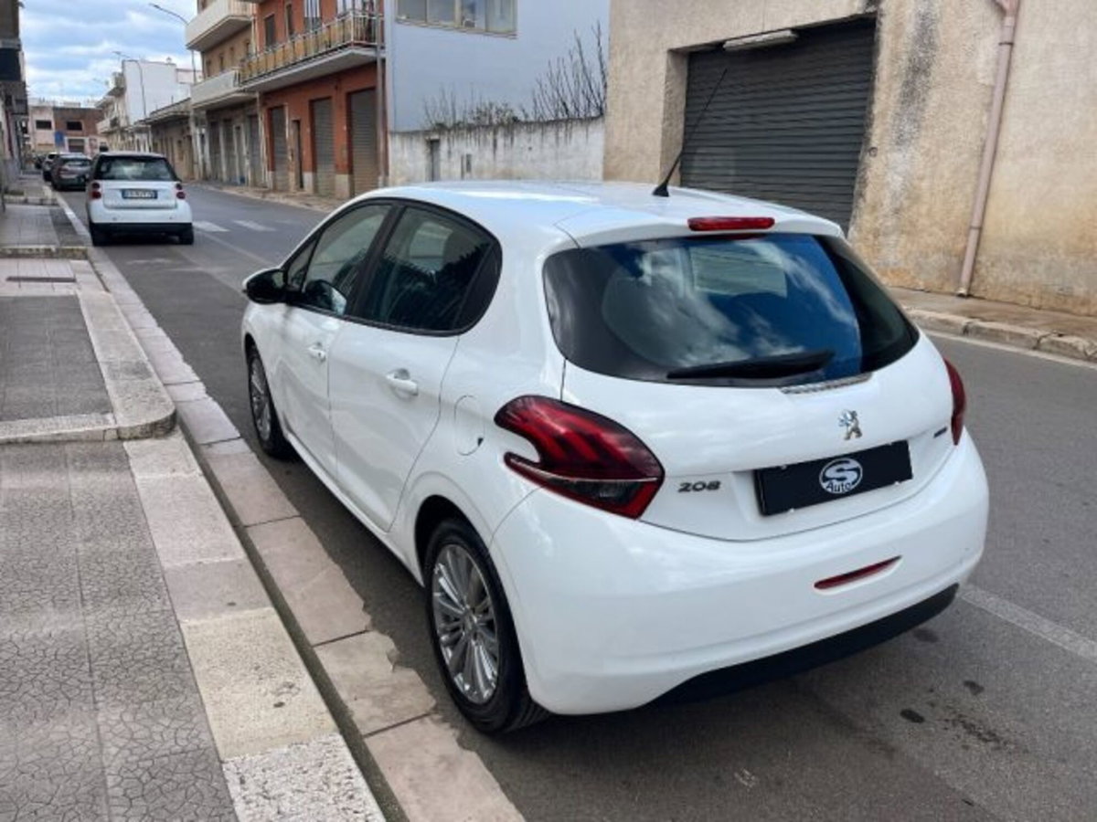 Peugeot 208 82 5 porte Allure (7)