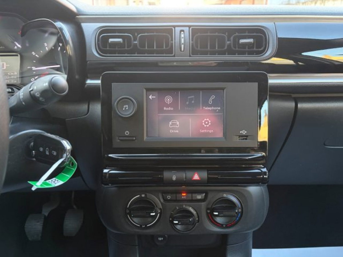 Citroen C3 BlueHDi 100 S&S Feel (19)