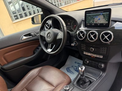 Mercedes-Benz Classe B 200 d Sport (12)