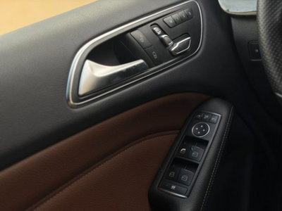 Mercedes-Benz Classe B 200 d Sport (16)