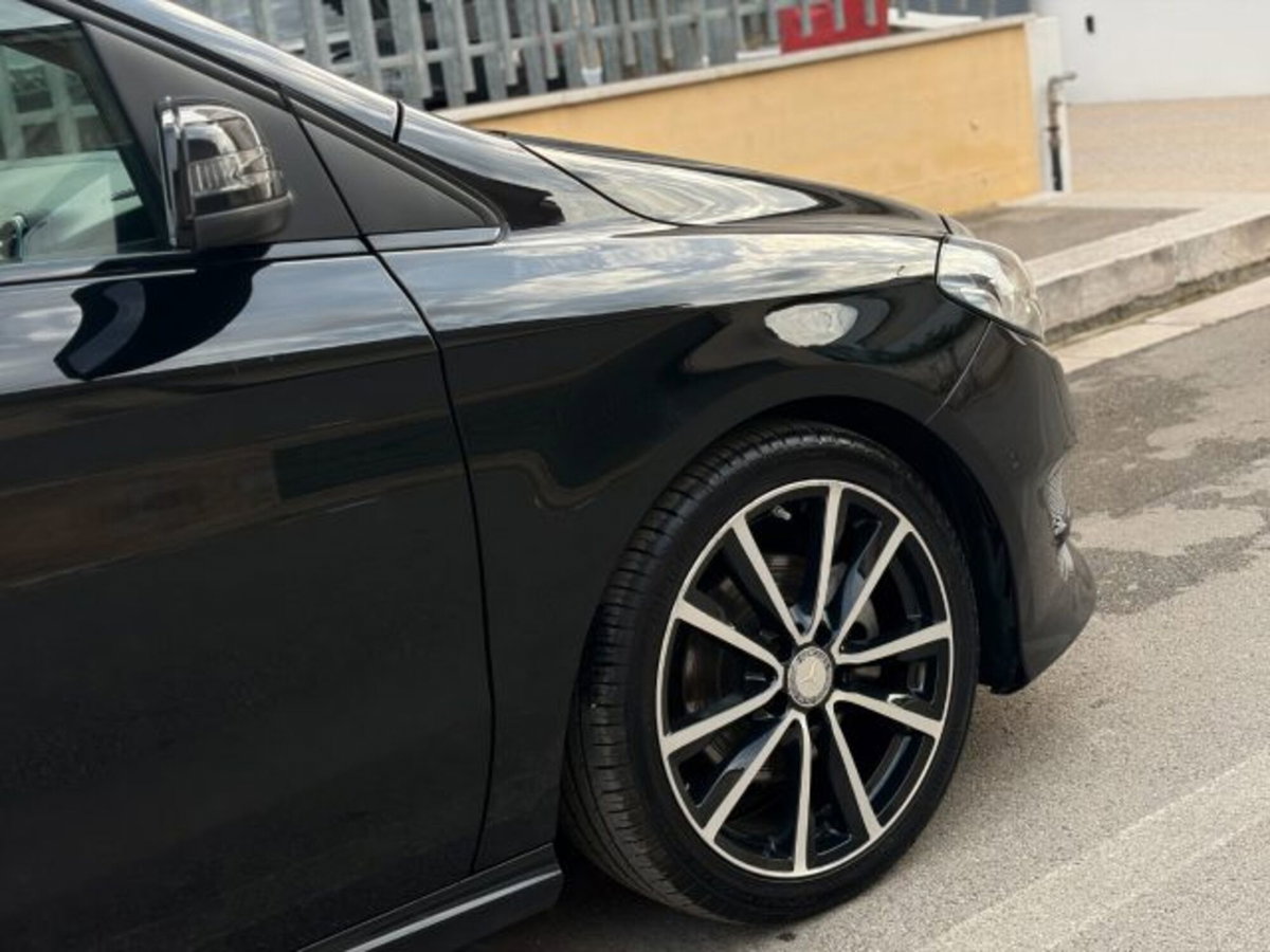 Mercedes-Benz Classe B 200 d Sport (3)