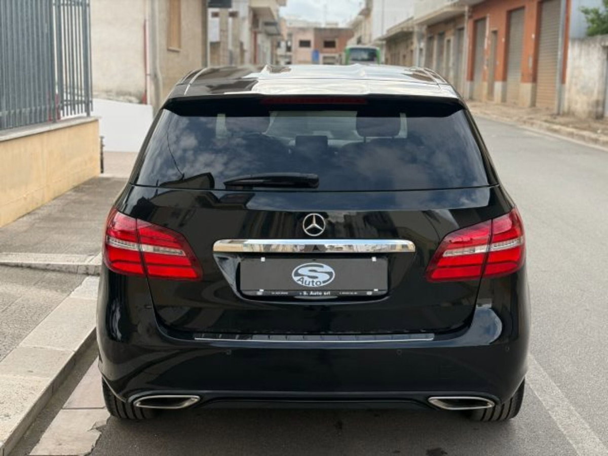 Mercedes-Benz Classe B 200 d Sport (6)