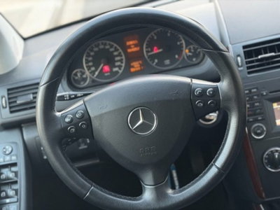 Mercedes-Benz Classe A 180 CDI Elegance (16)