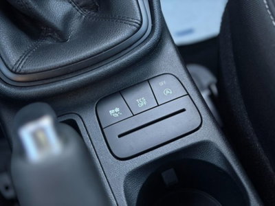 Ford Fiesta 1.5 EcoBlue 5 porte Business High (17)