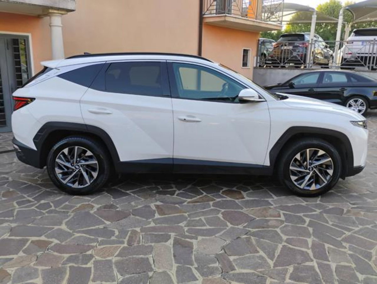 Hyundai Tucson 1.6 CRDi XLine (2)