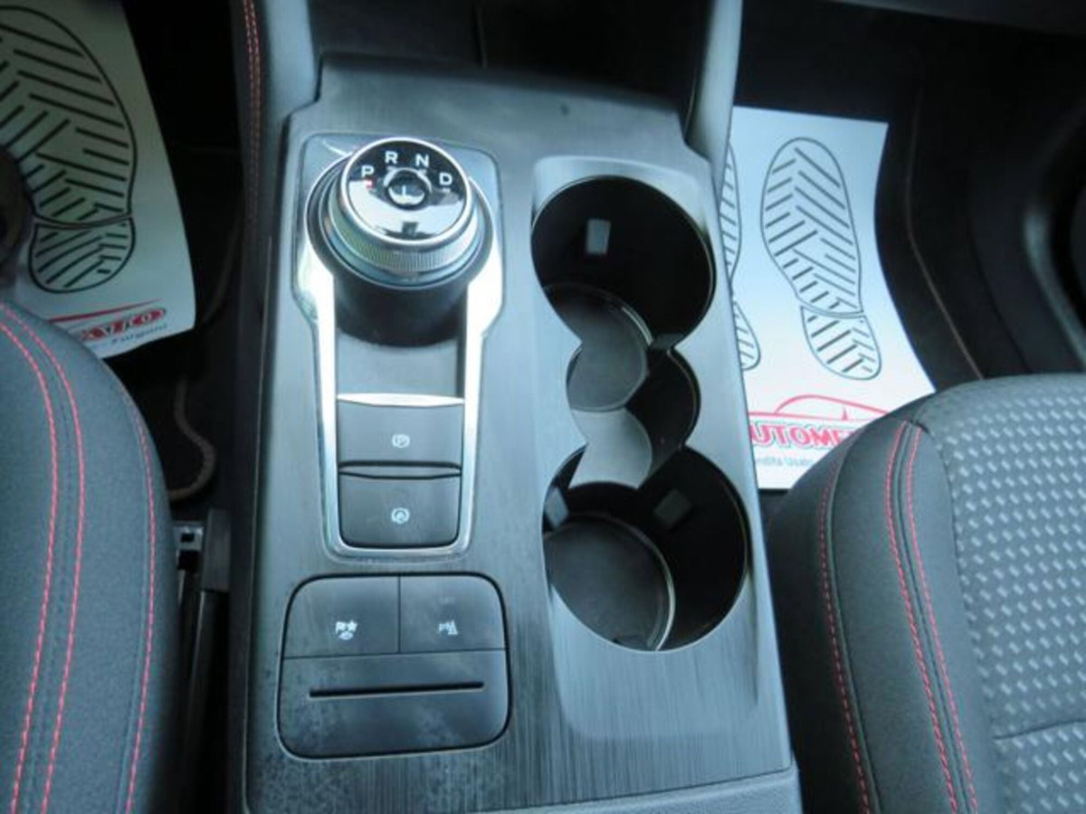 Ford Kuga 2.5 Full Hybrid 190 CV CVT 2WD ST-Line X (14)