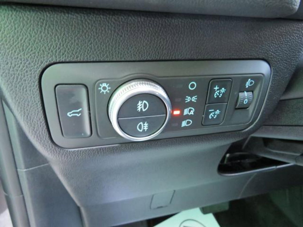 Ford Kuga 2.5 Full Hybrid 190 CV CVT 2WD ST-Line X (9)