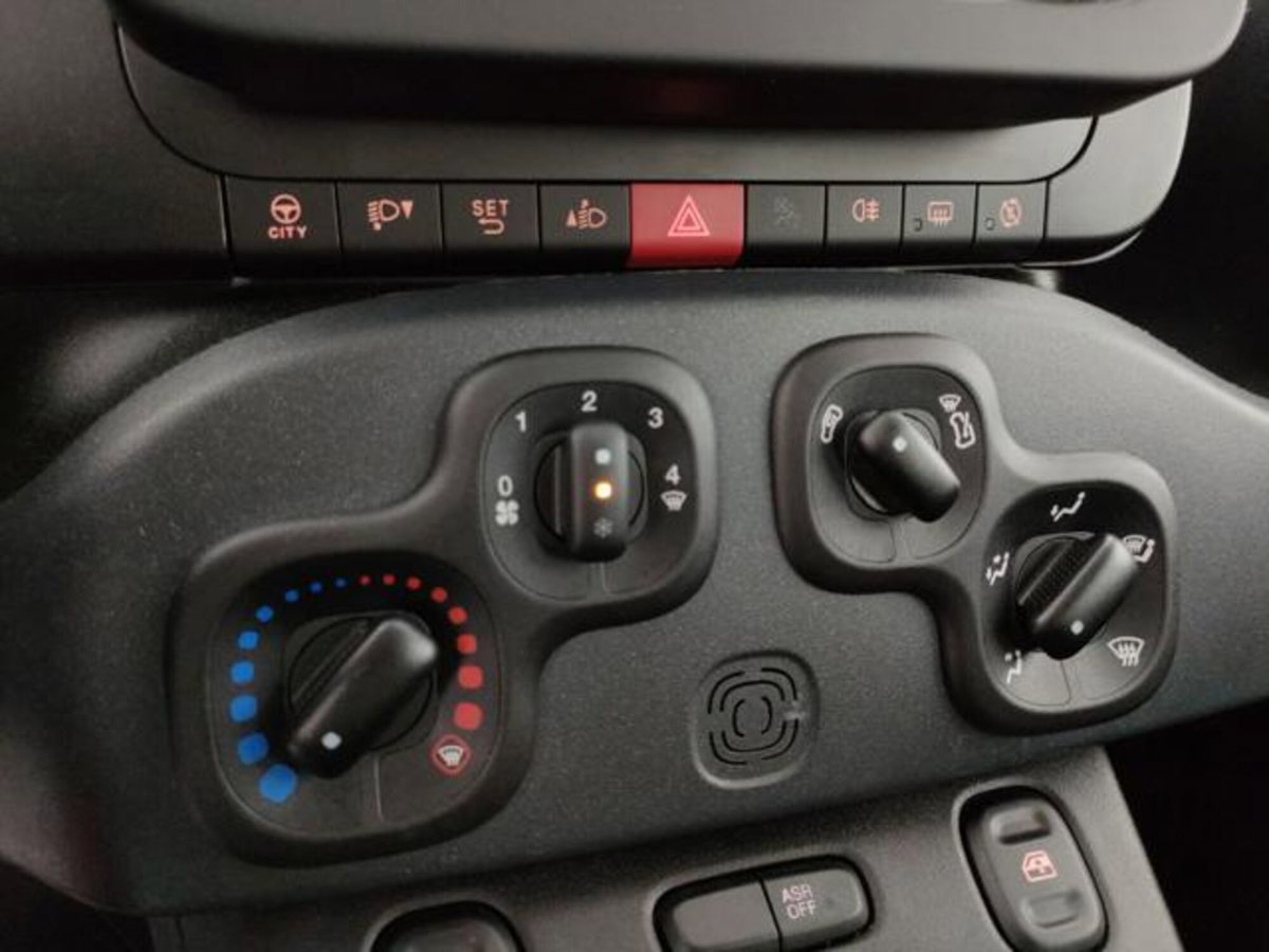 Fiat Panda 1.0 firefly hybrid s&s 70cv 5p.ti (9)