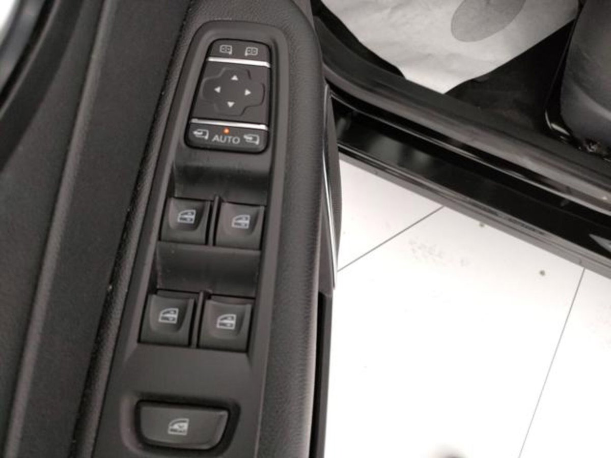 Renault Captur dCi 8V 90 CV Start&Stop Energy Intens (17)