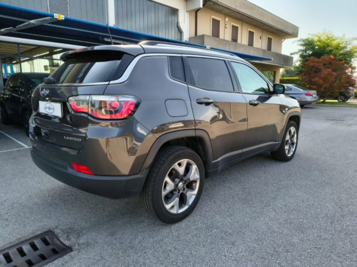 Jeep Compass 2.0 Multijet II aut. 4WD Limited (5)