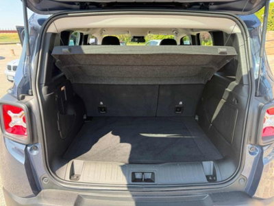 Jeep Renegade 1.3 T4 190CV PHEV 4xe AT6 Limited (13)