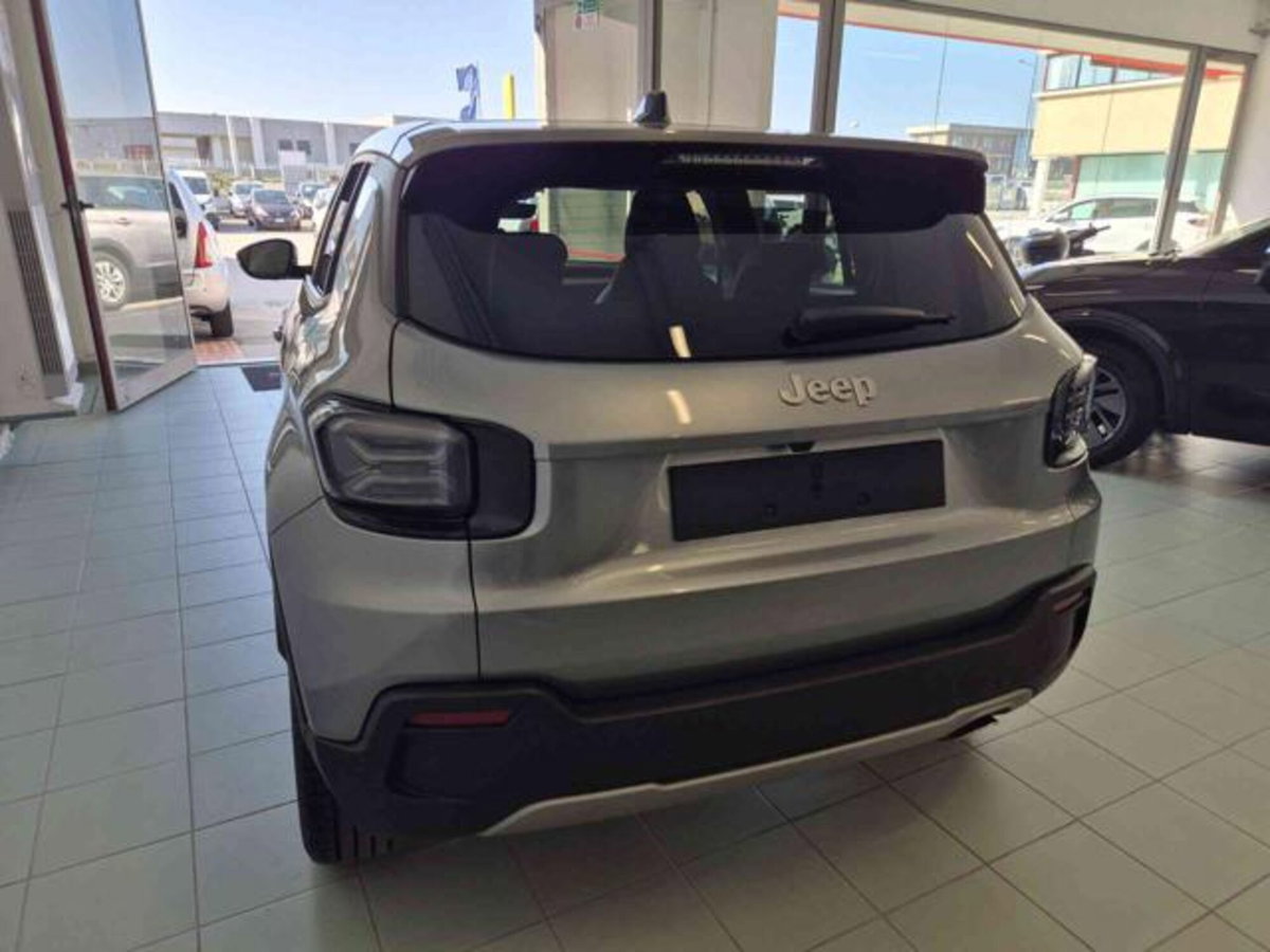 Jeep Avenger 1.2 turbo Summit fwd 100cv (9)