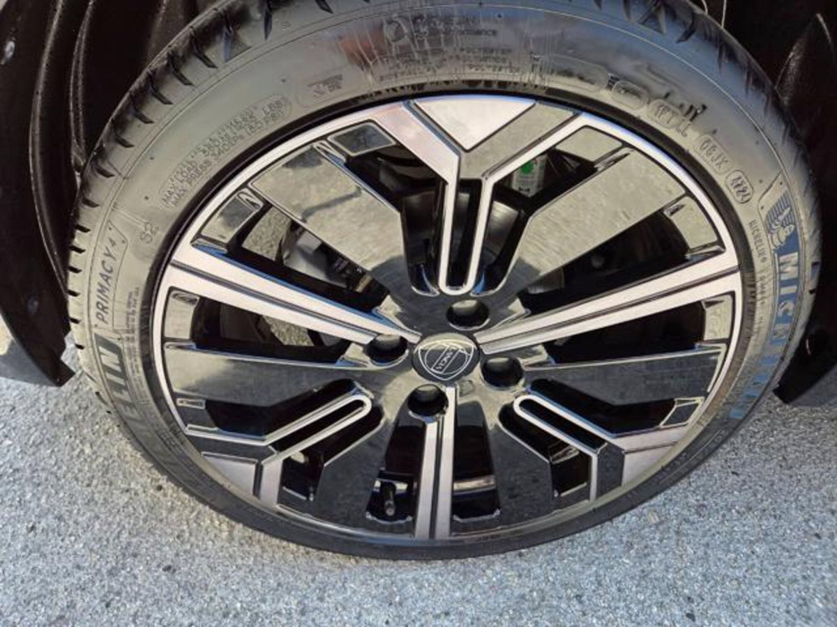 Lancia Ypsilon 1.2 mhev Edizione Cassina e-dct (2)