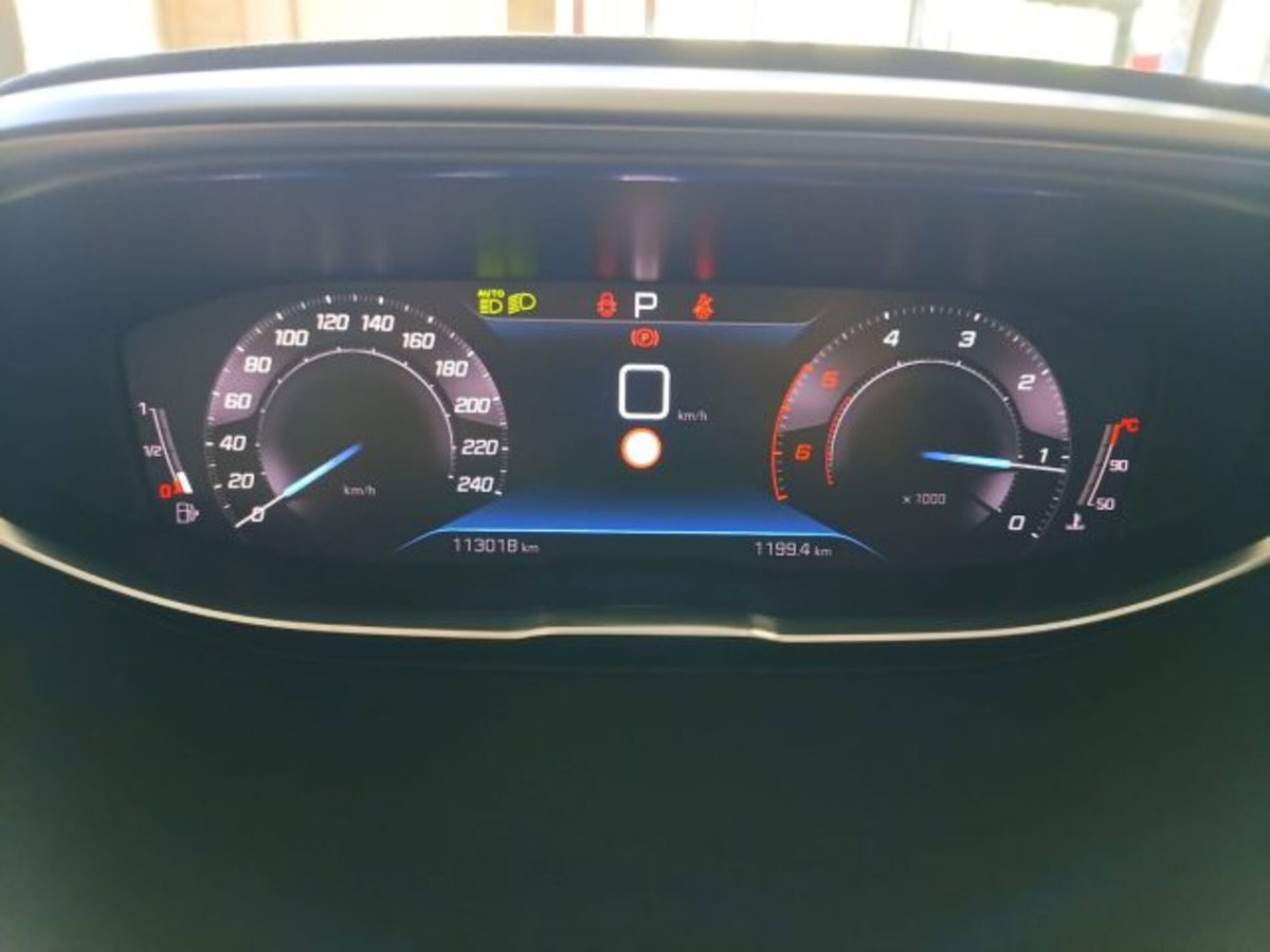 Peugeot 3008 BlueHDi 130 S&S EAT8 Allure Pack (14)