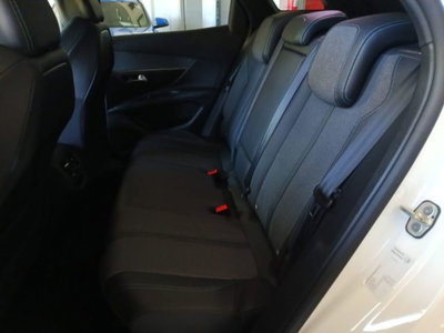 Peugeot 3008 BlueHDi 130 S&S EAT8 Allure Pack (7)