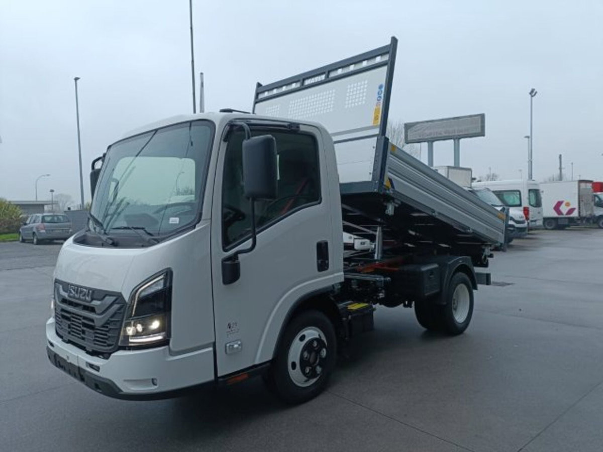 Isuzu M27 II E 150cv (2)