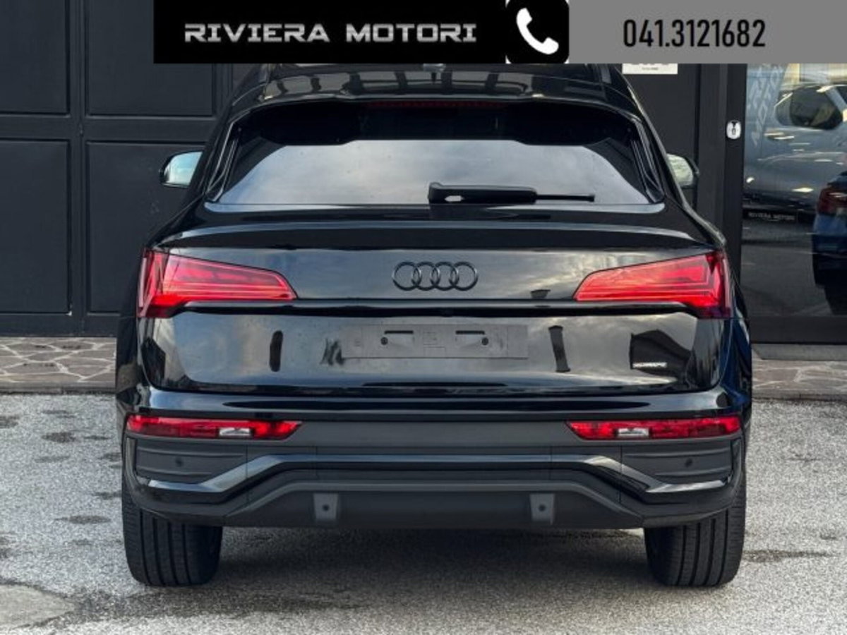 Audi Q5 Sportback 40 2.0 tdi mhev 12V Identity Black quattro s-tronic (10)
