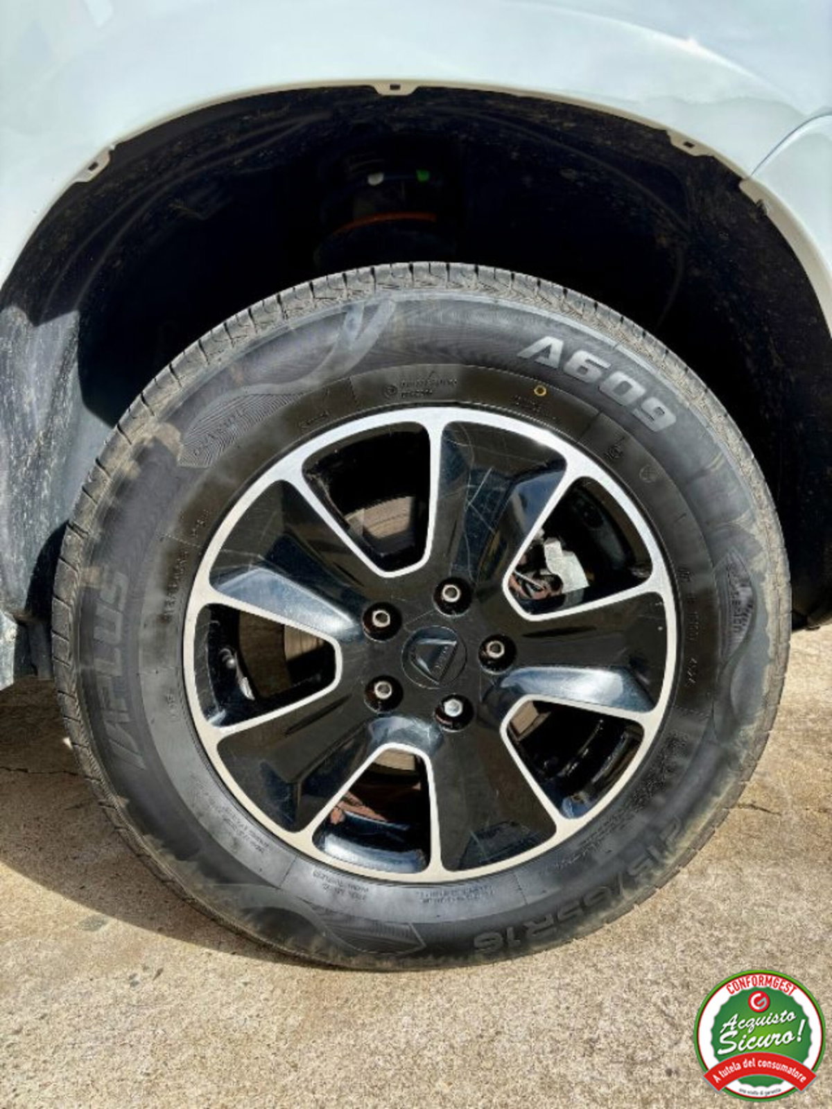 Dacia Duster 1.5 dCi 110CV Start&Stop 4x2 Lauréate (12)