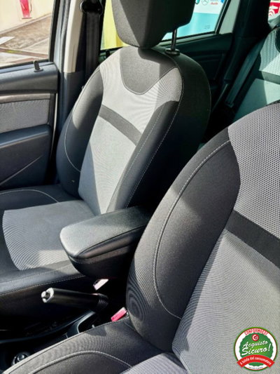 Dacia Duster 1.5 dCi 110CV Start&Stop 4x2 Lauréate (15)