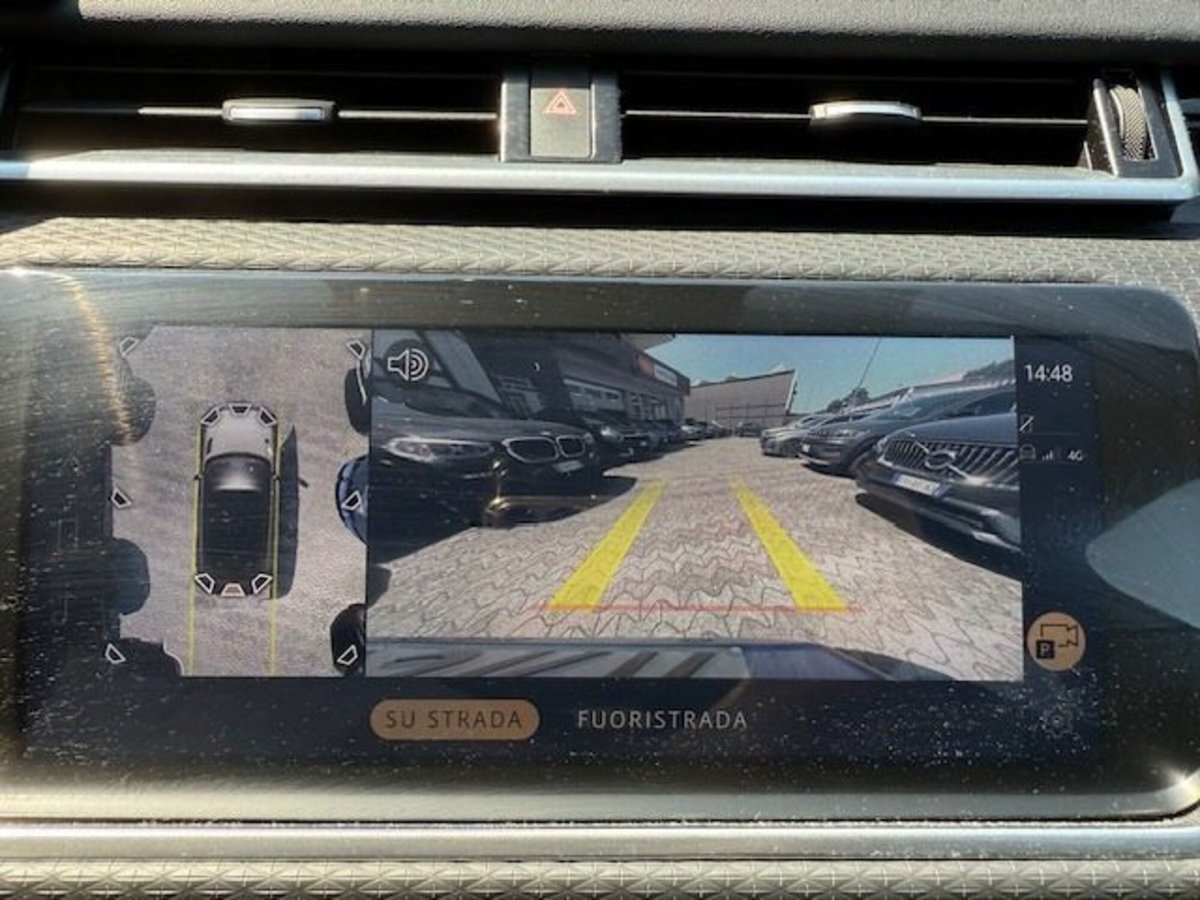 Land Rover Range Rover Velar 2.0D I4 204 CV (10)