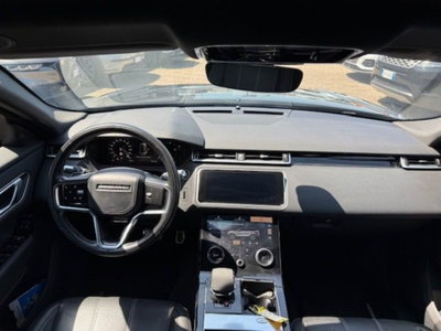 Land Rover Range Rover Velar 2.0D I4 204 CV (9)