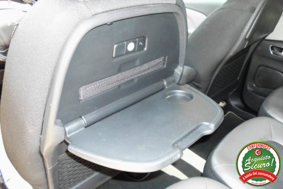 Citroen C4 Picasso BlueHDi 150 S&S EAT6 Shine (16)