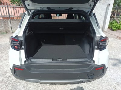 Jeep Avenger 1.2 turbo e-hybrid mhev Upland 4xe 145cv edct6 (16)