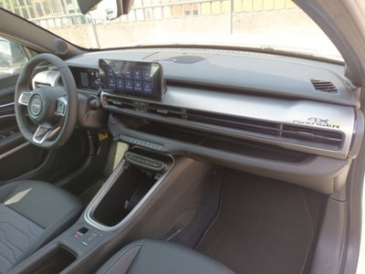 Jeep Avenger 1.2 turbo e-hybrid mhev Upland 4xe 145cv edct6 (7)