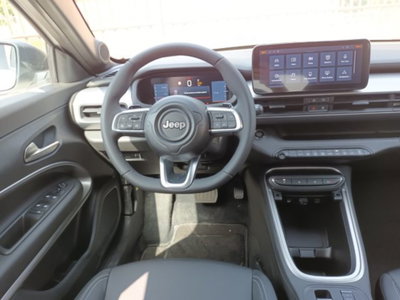 Jeep Avenger 1.2 turbo e-hybrid mhev Upland 4xe 145cv edct6 (9)