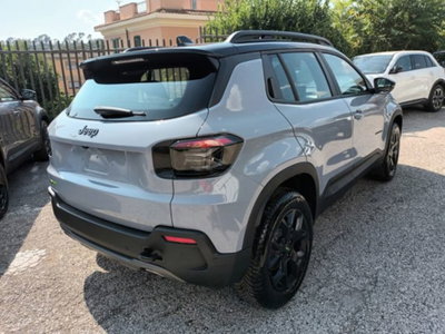 Jeep Avenger 1.2 turbo e-hybrid mhev Upland 4xe 145cv edct6 (4)