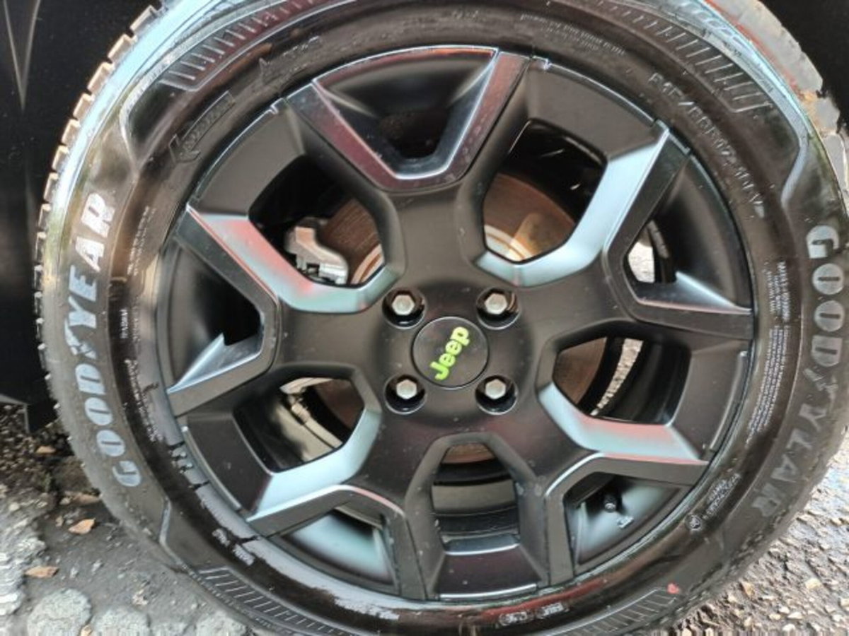Jeep Avenger 1.2 turbo e-hybrid mhev Upland 4xe 145cv edct6 (13)
