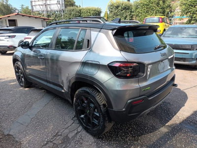 Jeep Avenger 1.2 turbo e-hybrid mhev Upland 4xe 145cv edct6 (3)
