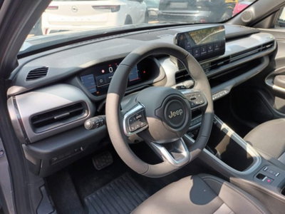 Jeep Avenger 1.2 turbo e-hybrid mhev Upland 4xe 145cv edct6 (6)