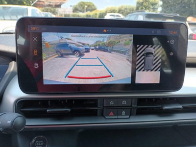 Jeep Avenger 1.2 turbo e-hybrid mhev Upland 4xe 145cv edct6 (11)