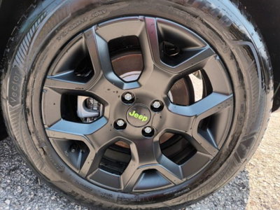 Jeep Avenger 1.2 turbo e-hybrid mhev Upland 4xe 145cv edct6 (15)