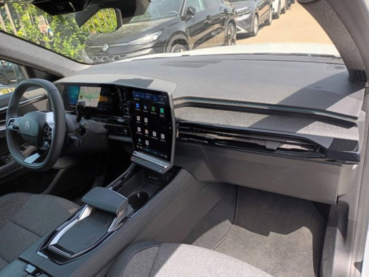 Renault Rafale 1.2 full hybrid Techno 200cv auto (10)
