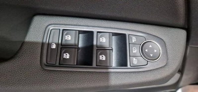 Renault Clio 1.0 tce Evolution Gpl 100cv (13)