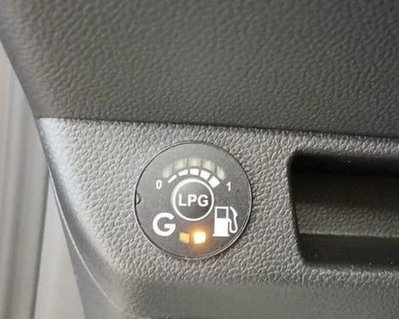 Renault Clio 1.0 tce Evolution Gpl 100cv (9)
