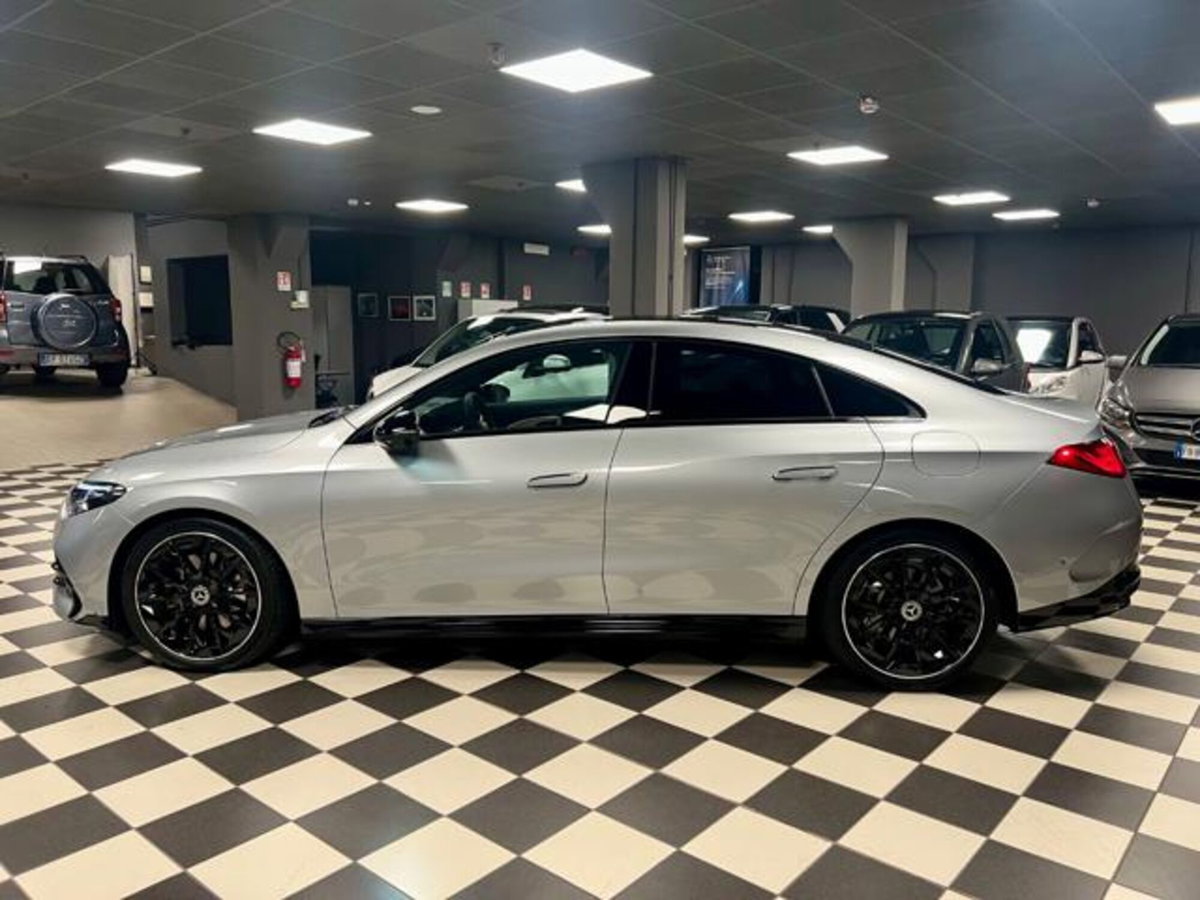Mercedes-Benz CLA 200 Automatic Premium (2)