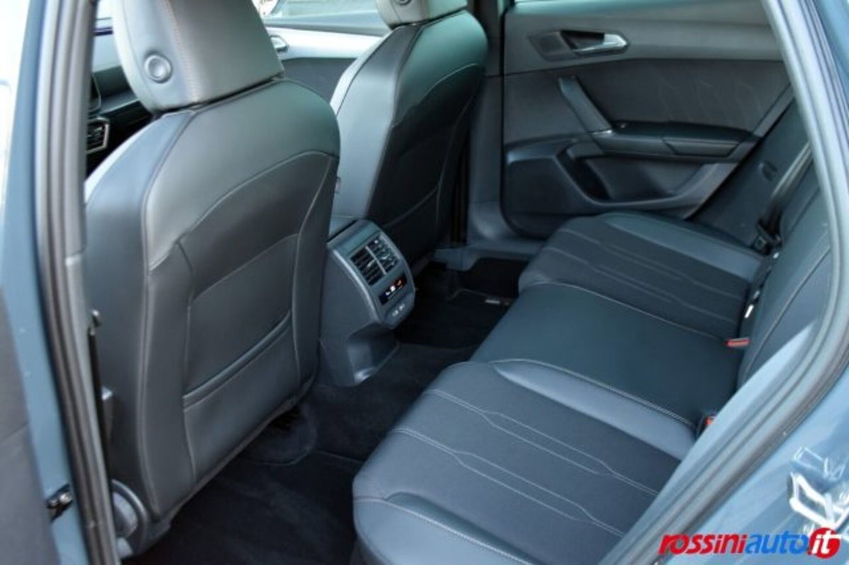 Cupra Leon Leon 1.5 hybrid 150cv dsg (11)