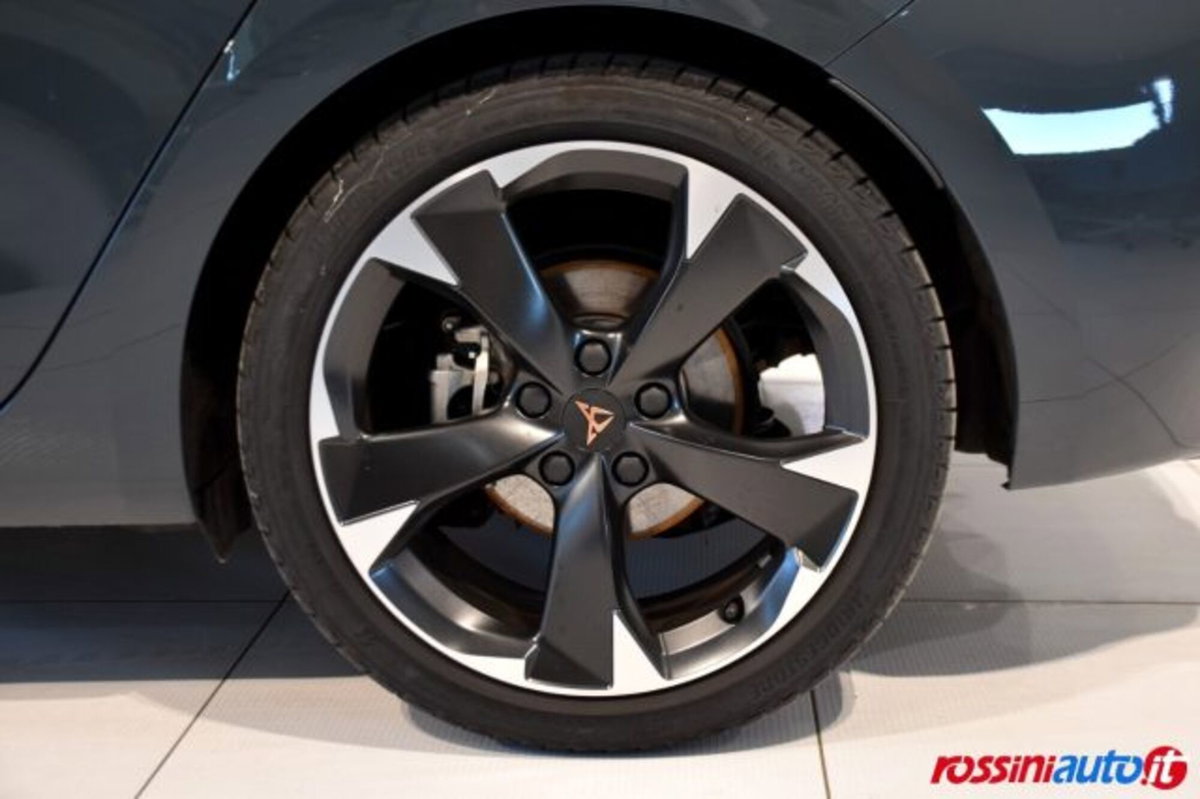 Cupra Leon Leon 1.5 hybrid 150cv dsg (19)