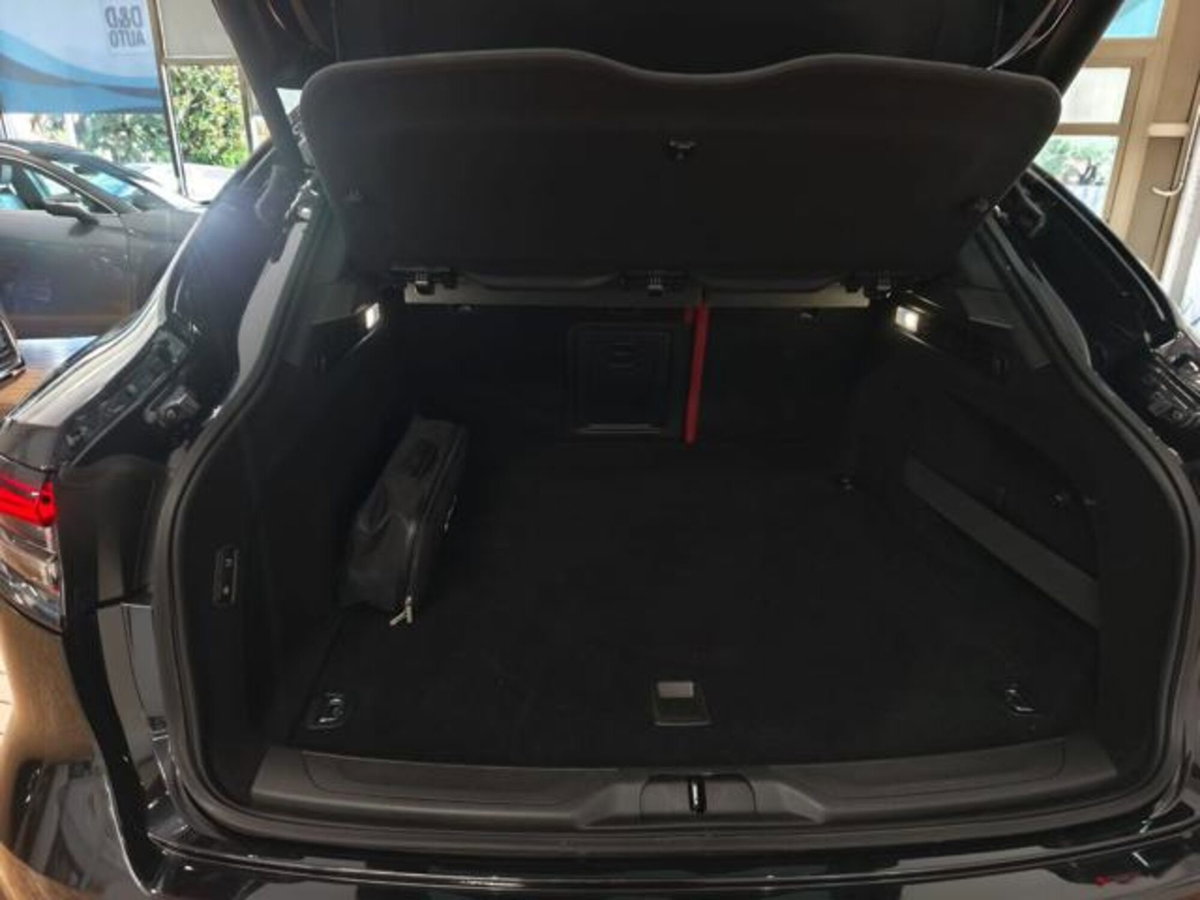 Maserati Levante Levante MHEV 330 CV AWD GT (11)