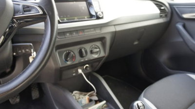Skoda Fabia 1.0 MPI 75 CV Ambition (9)