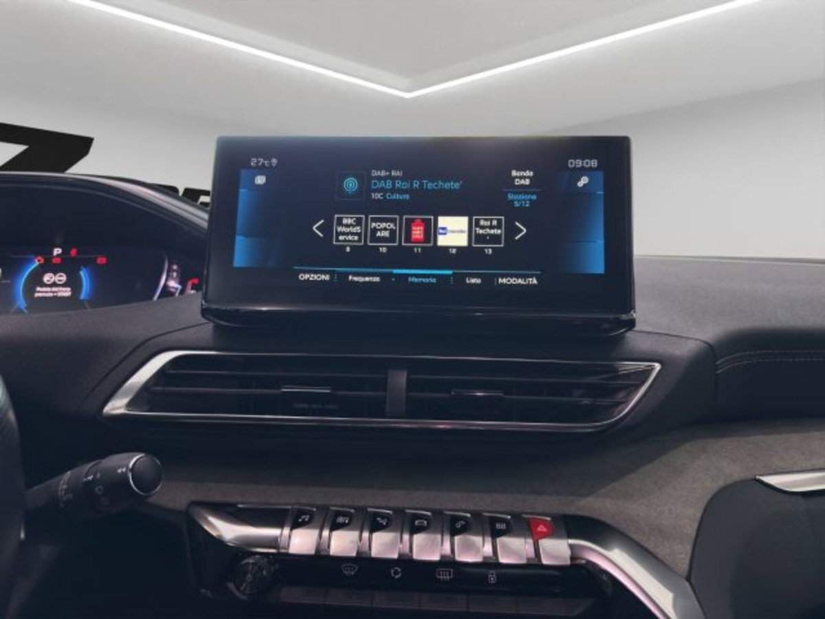 Peugeot 3008 BlueHDi 130 S&S EAT8 GT (16)