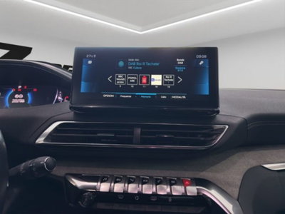 Peugeot 3008 BlueHDi 130 S&S EAT8 GT (16)
