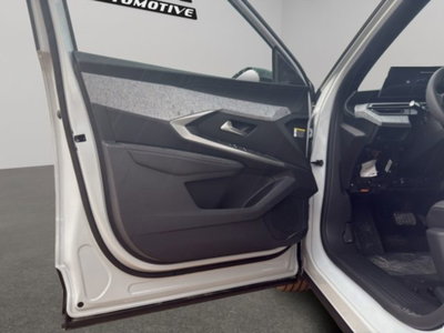 Peugeot 3008 1.2 hybrid GT Exclusive 145cv e-dcs6 (12)